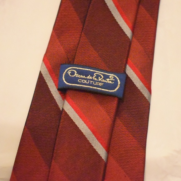 Oscar de la Renta Other - Oscar de la renta couture vintage tie
